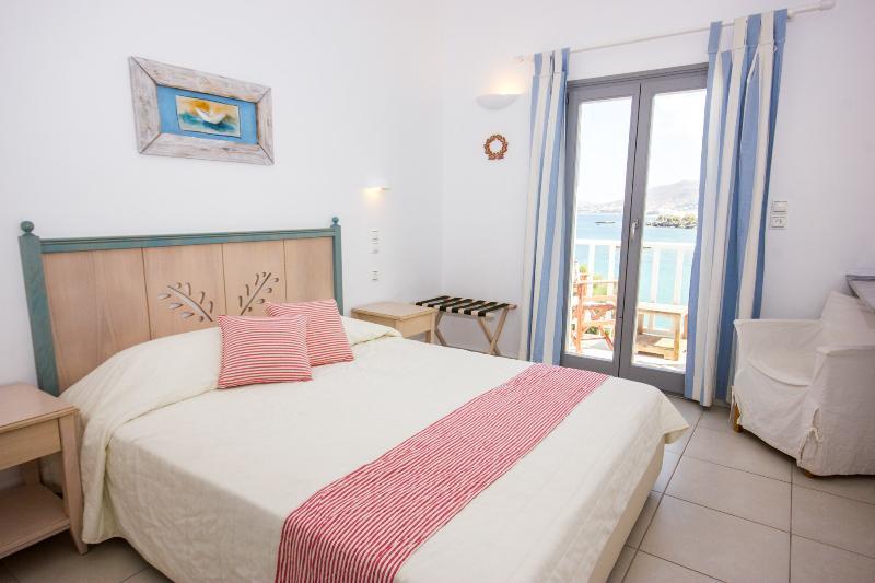 Paros Bay Hotel Parasporos Eksteriør billede